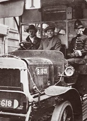 Trasporto volontario e la loro protezione della polizia, maggio 1926